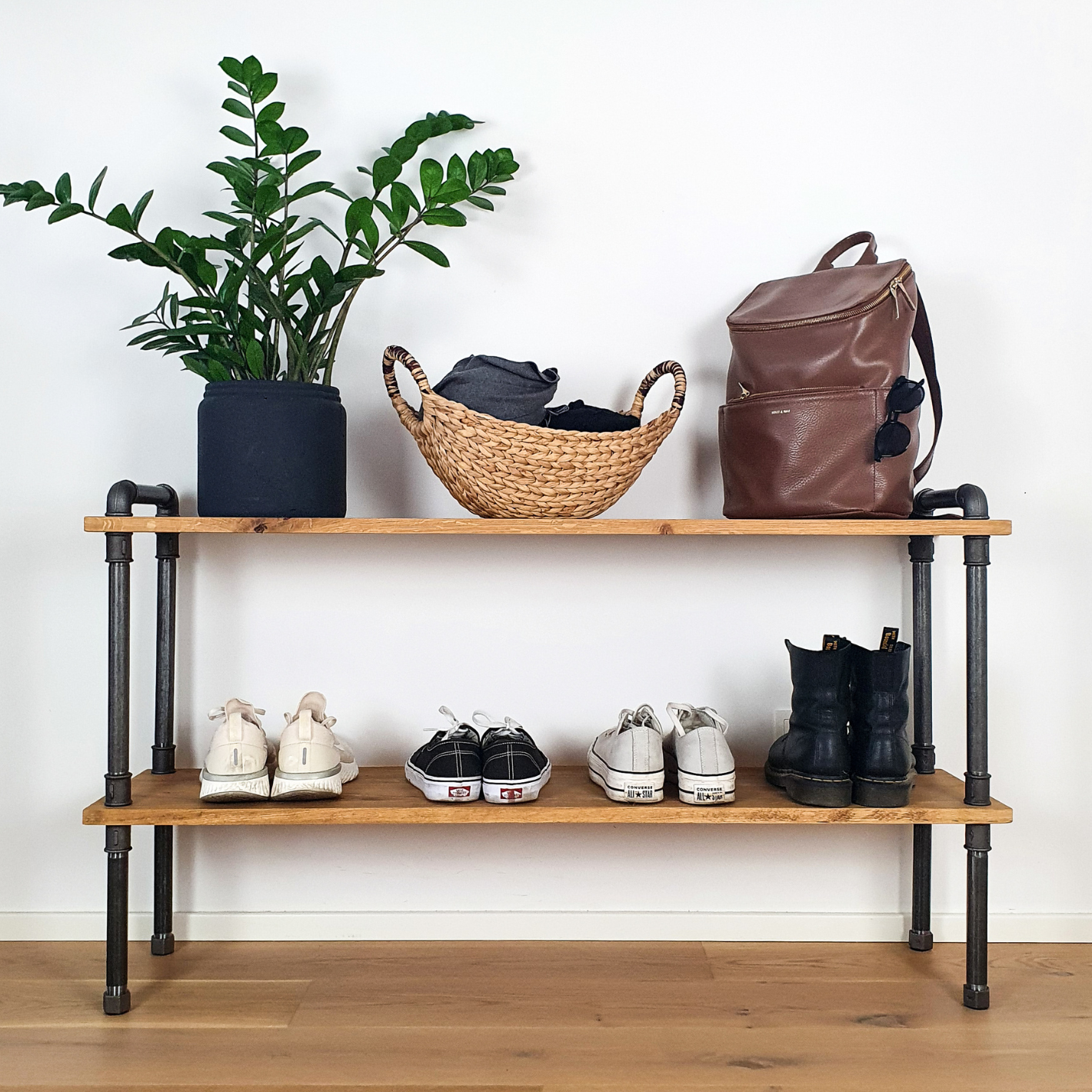 STORAGE RACK Type 1 - Sideboard für Schuhe, Kleidung und Deko kaufen | Industrial Style Möbel aus Stahl & Holz